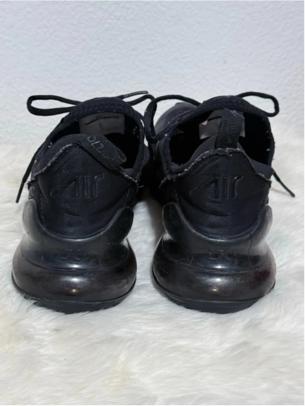 Women's Nike Air Max 270 Sneakers Black 8.5